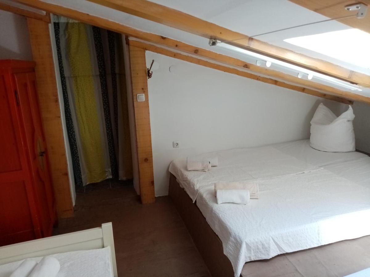 Casa Di Marko 105 M2 Garden Apartment Ровин Екстериор снимка