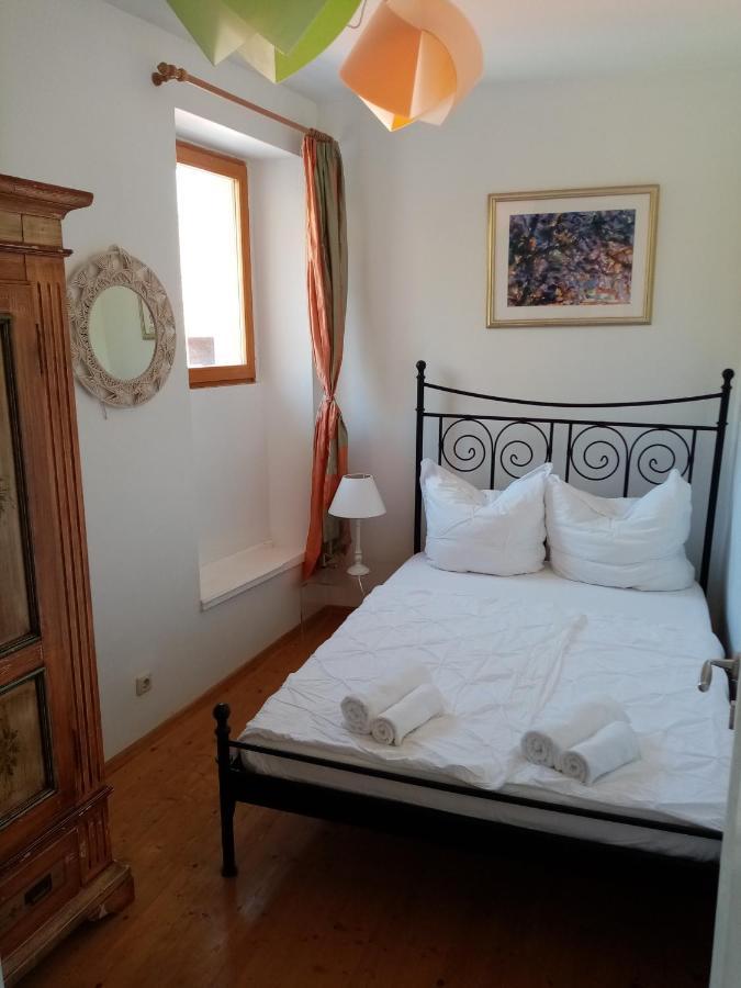 Casa Di Marko 105 M2 Garden Apartment Ровин Екстериор снимка