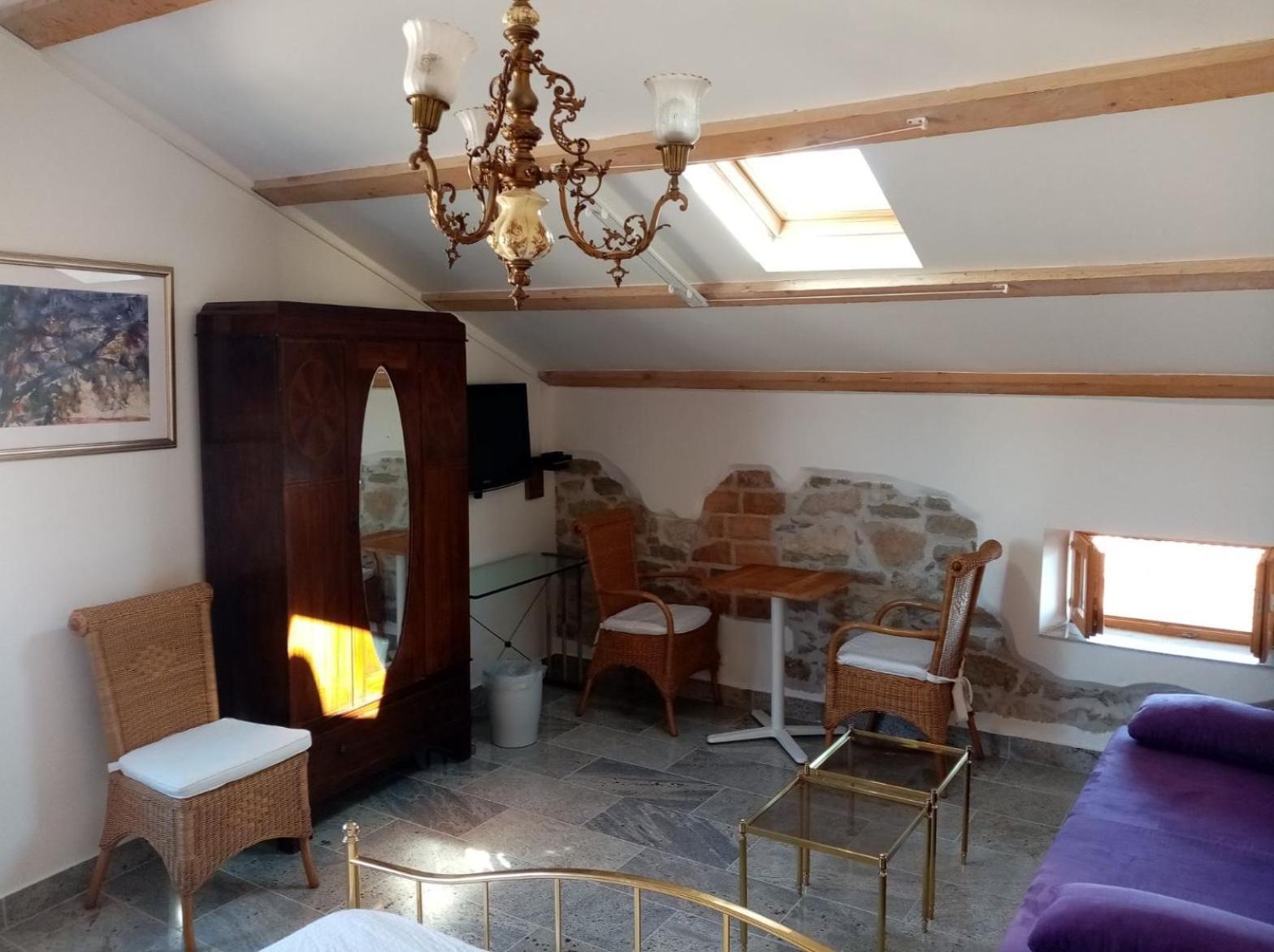 Casa Di Marko 105 M2 Garden Apartment Ровин Екстериор снимка